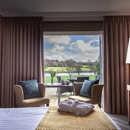 Lakeside Park Hotel&Spa Fishbourne  Eksteriør bilde