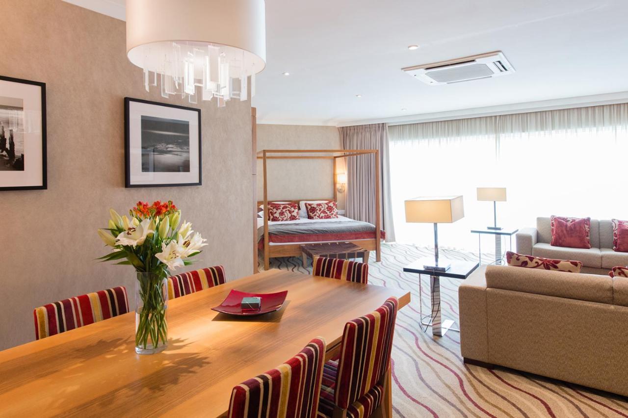 Lakeside Park Hotel&Spa Fishbourne  Eksteriør bilde