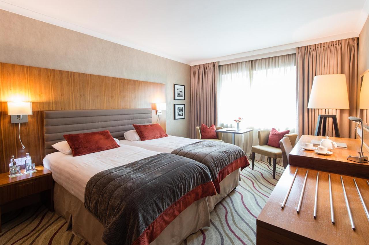 Lakeside Park Hotel&Spa Fishbourne  Eksteriør bilde