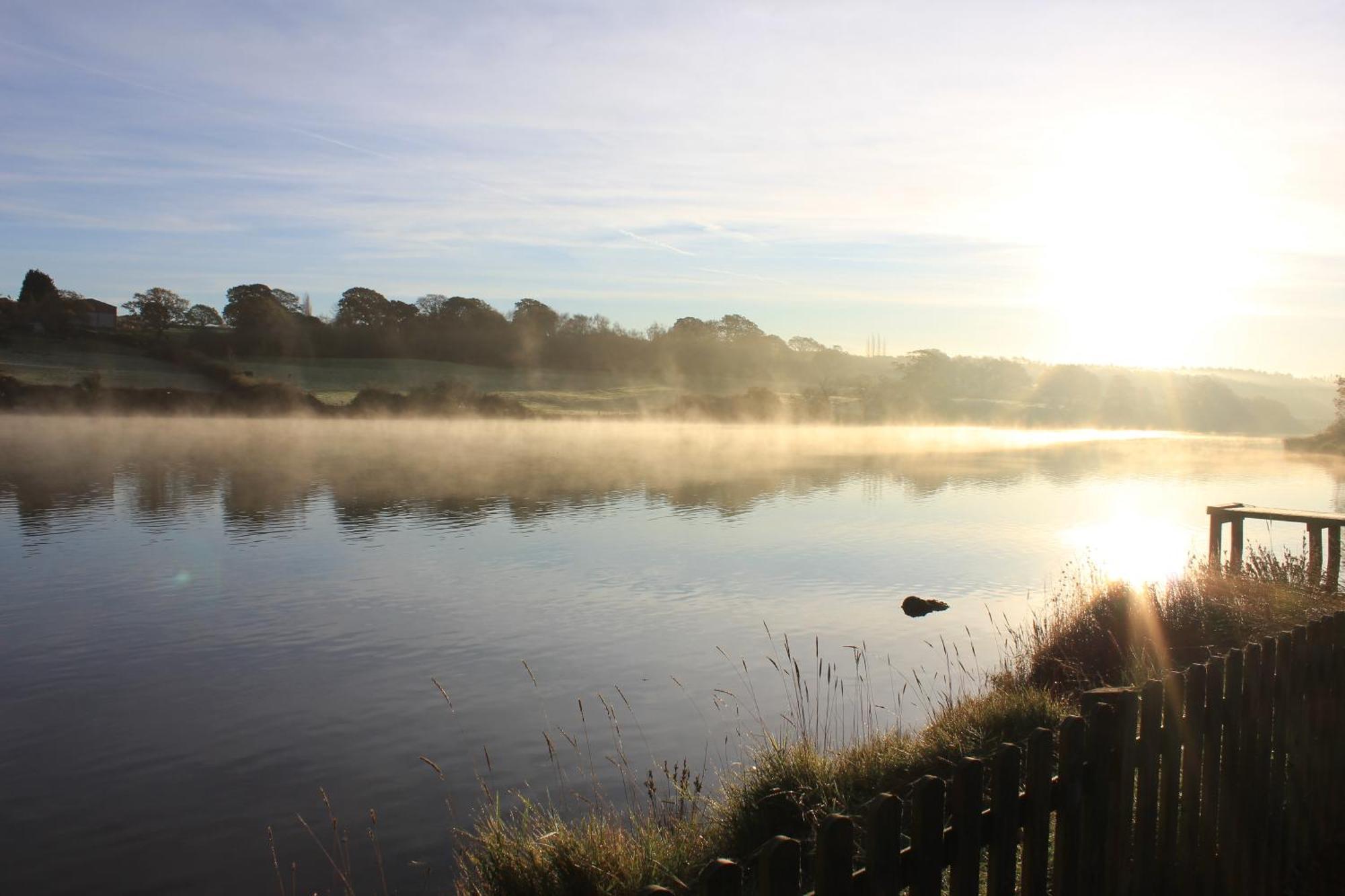 Lakeside Park Hotel&Spa Fishbourne  Eksteriør bilde